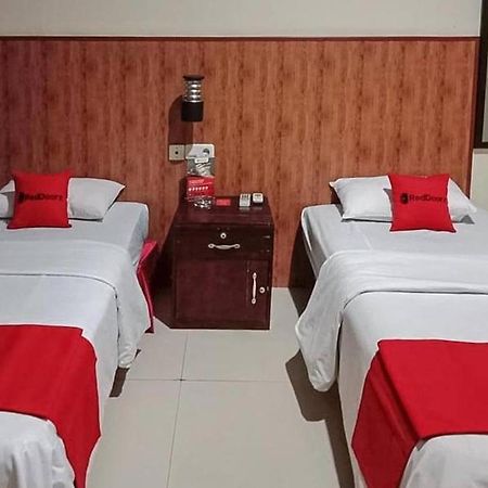 Reddoorz @ Sorong City Center Luaran gambar